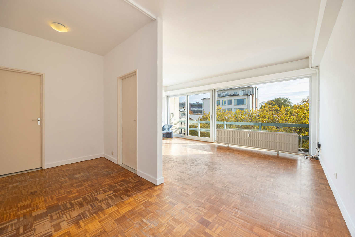 Instapklare studio met aangenaam terras (50m²) op toplocatie aan de Jan van Rijswijcklaan - foto 3