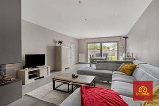 Cette spacieuse maison moderne est située à la périphérie de la ville, dans le quartier calme demandé de Hofstade, et offre une belle vue sur...
