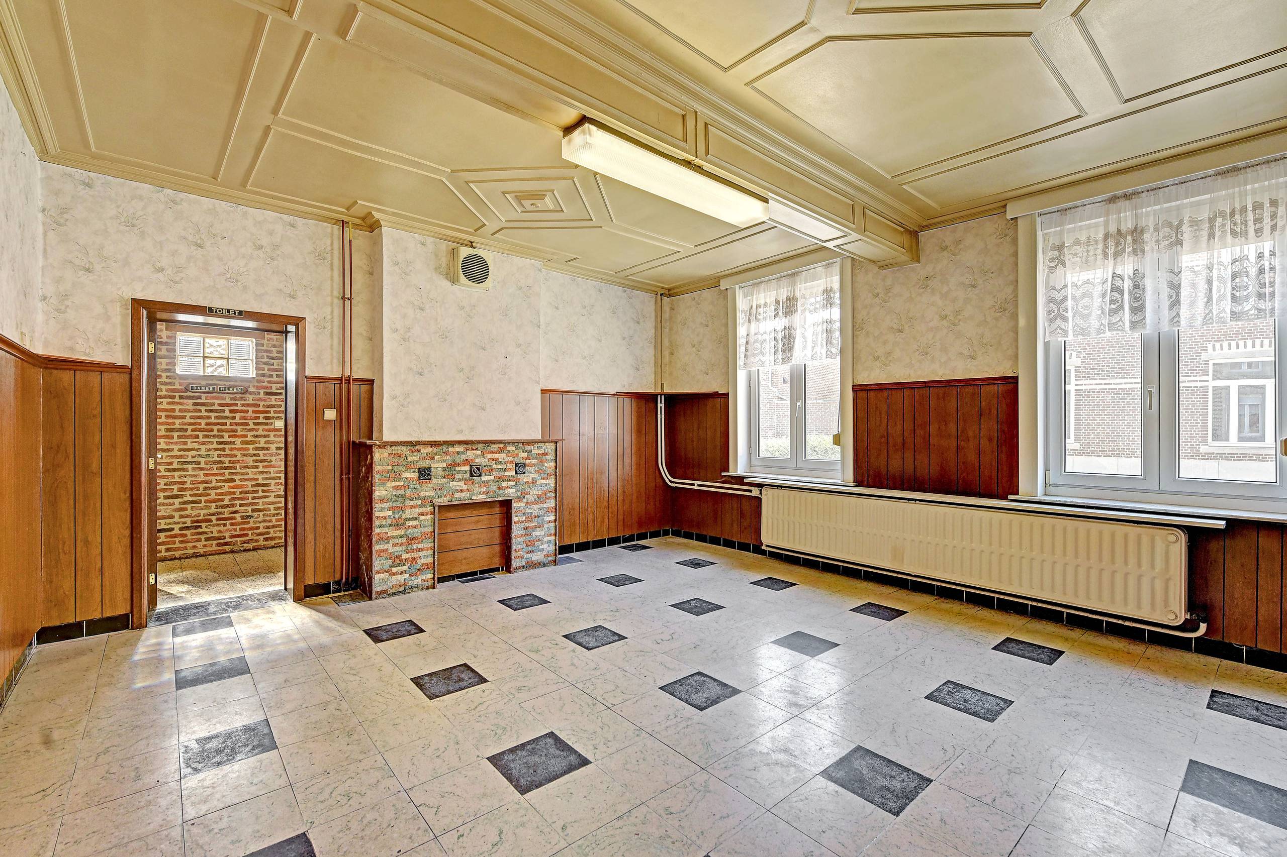 Karaktervolle vrijstaande woning met bijgebouwen op 16a 42ca - foto 5