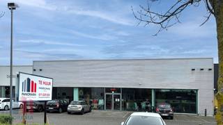 Dit handelspand is strategisch gelegen langs de bedrijvige Hasseltweg. Via de steenweg is er een snelle aansluiting op de de E314 richting...