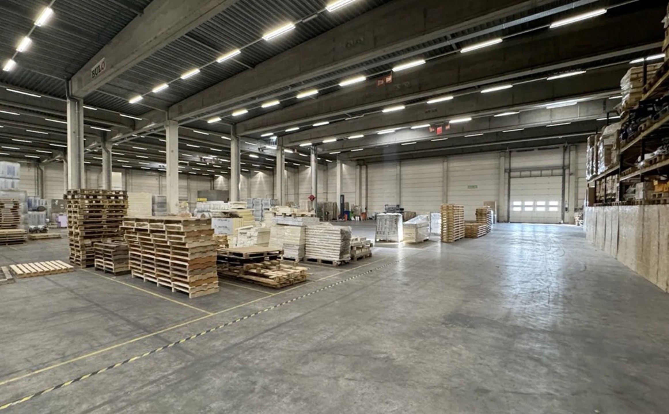 Magazijn 1080m² langs Blarenberglaan te Mechelen-Noord - foto 3