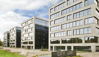 Modern, bright offices located near the E19 motorway.Easily accessible by public transport.Excluding charges and taxes.Parking: € 1.750/place/year...