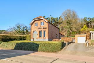 Gezellige woning op een perceel van 785 m² te Testelt (Scherpenheuvel-Zichem)Deze charmante woning is rustig gelegen in de straat Rode te Testelt,...
