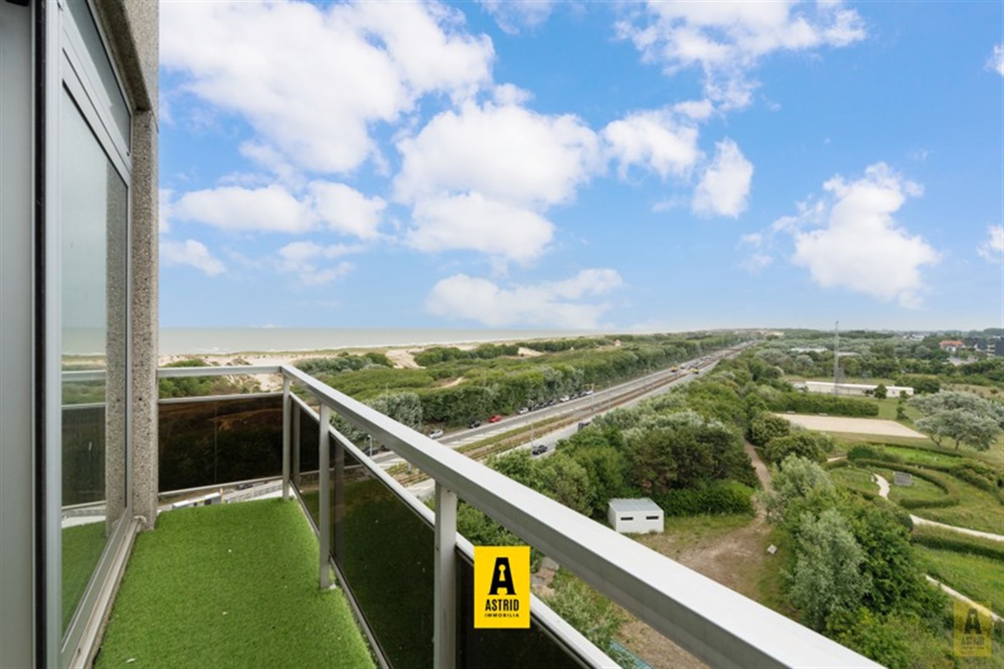 Uitzonderlijk aanbod! Duplexappartement op topligging met open zeezichten en riant zonne(dak)terras! - foto 5