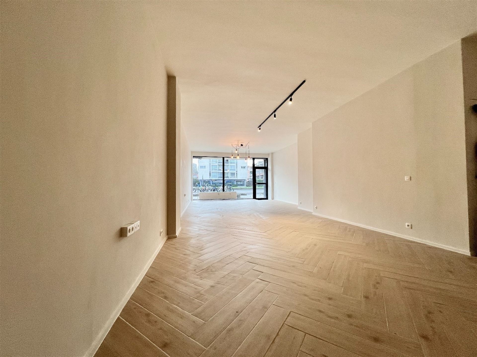 Commercial à vendre à Deurne - photo 2