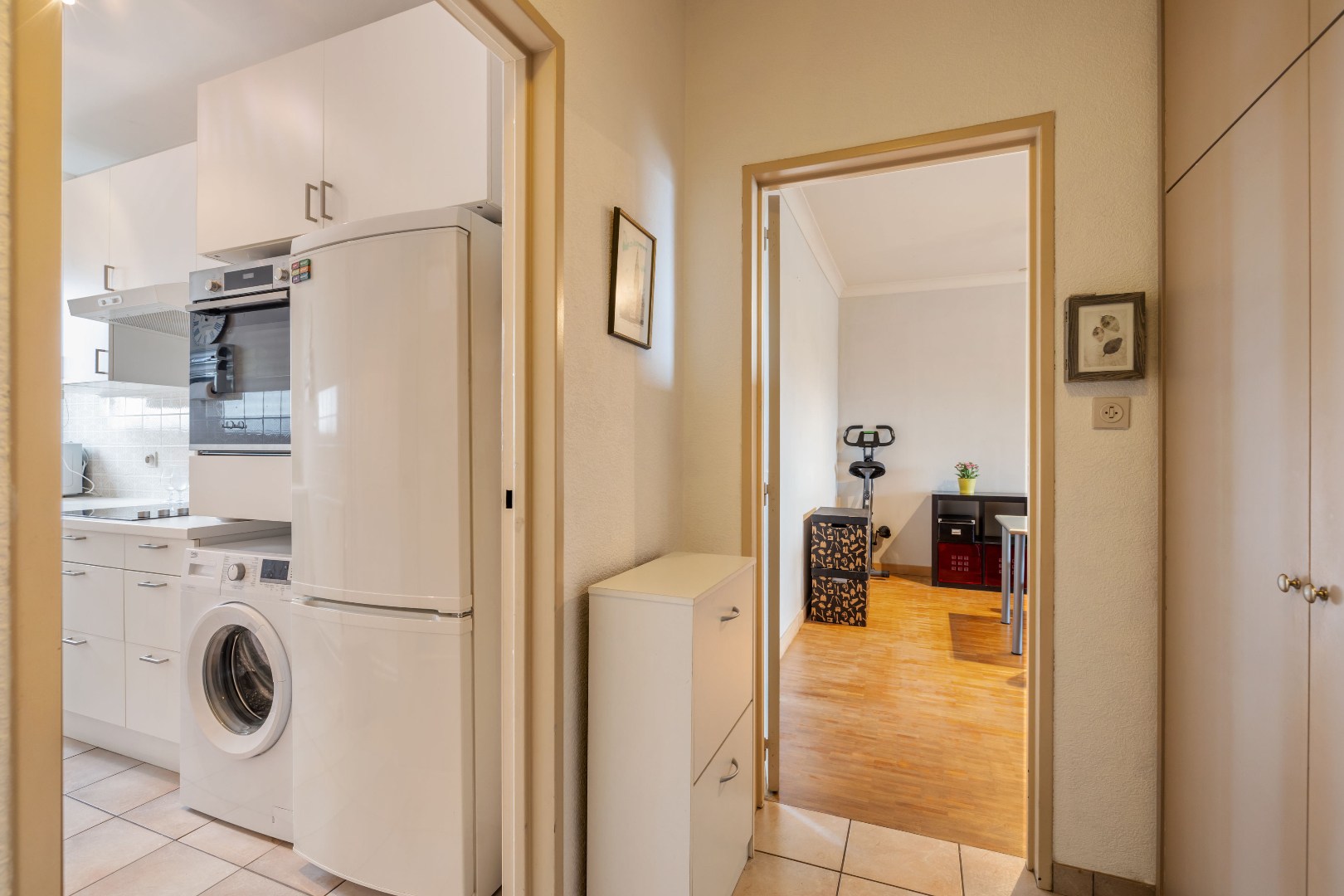 Lichtrijk appartement met 2 slaapkamers - foto 3