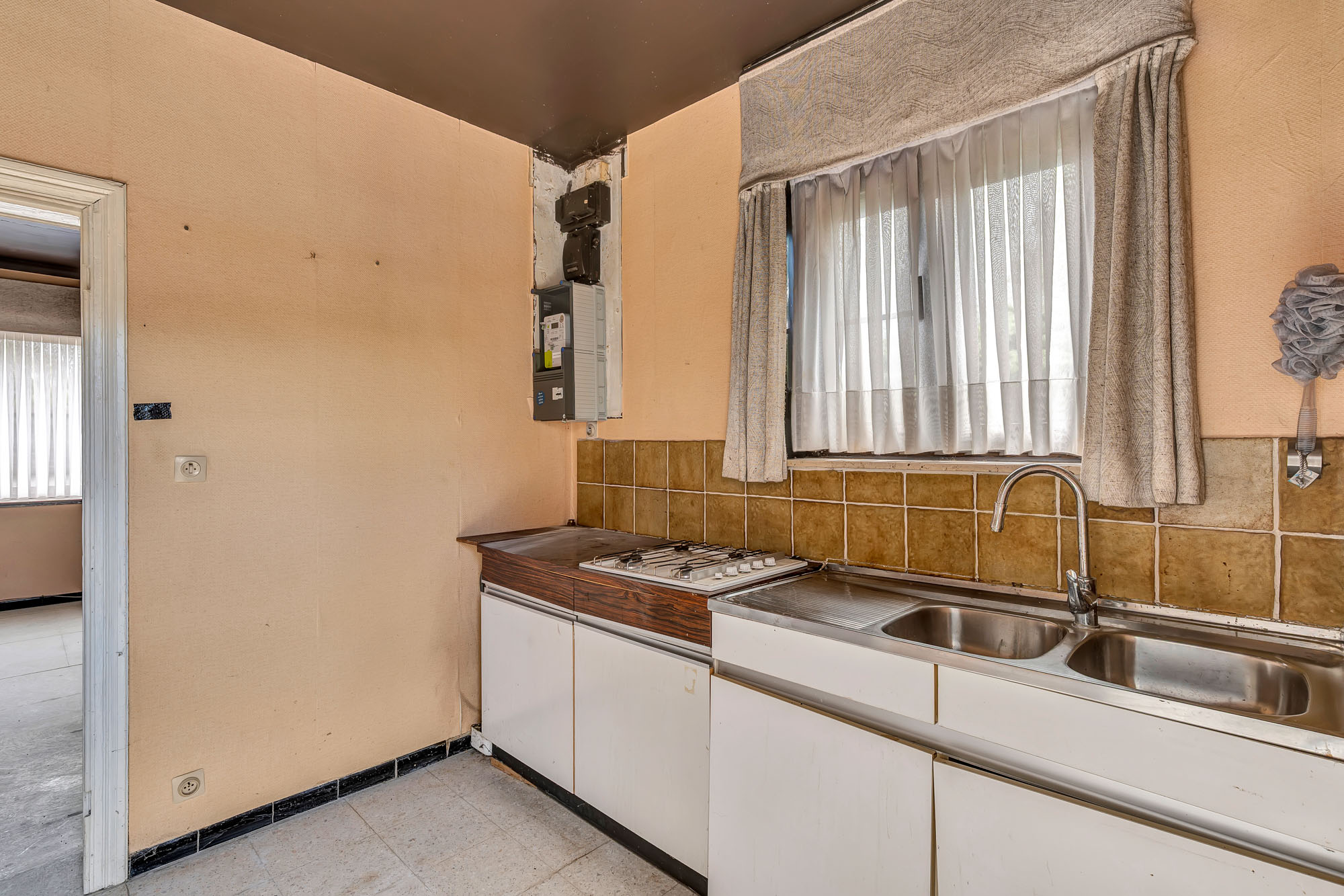 Te renoveren woning met tal van uitbreidingsmogelijkheden - foto 5