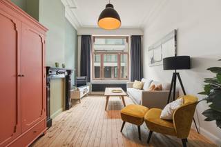 In het hart van Blankenberge, op wandelafstand van de Zeedijk, de haven en het centrum, bevindt zich deze volledig gerenoveerde...