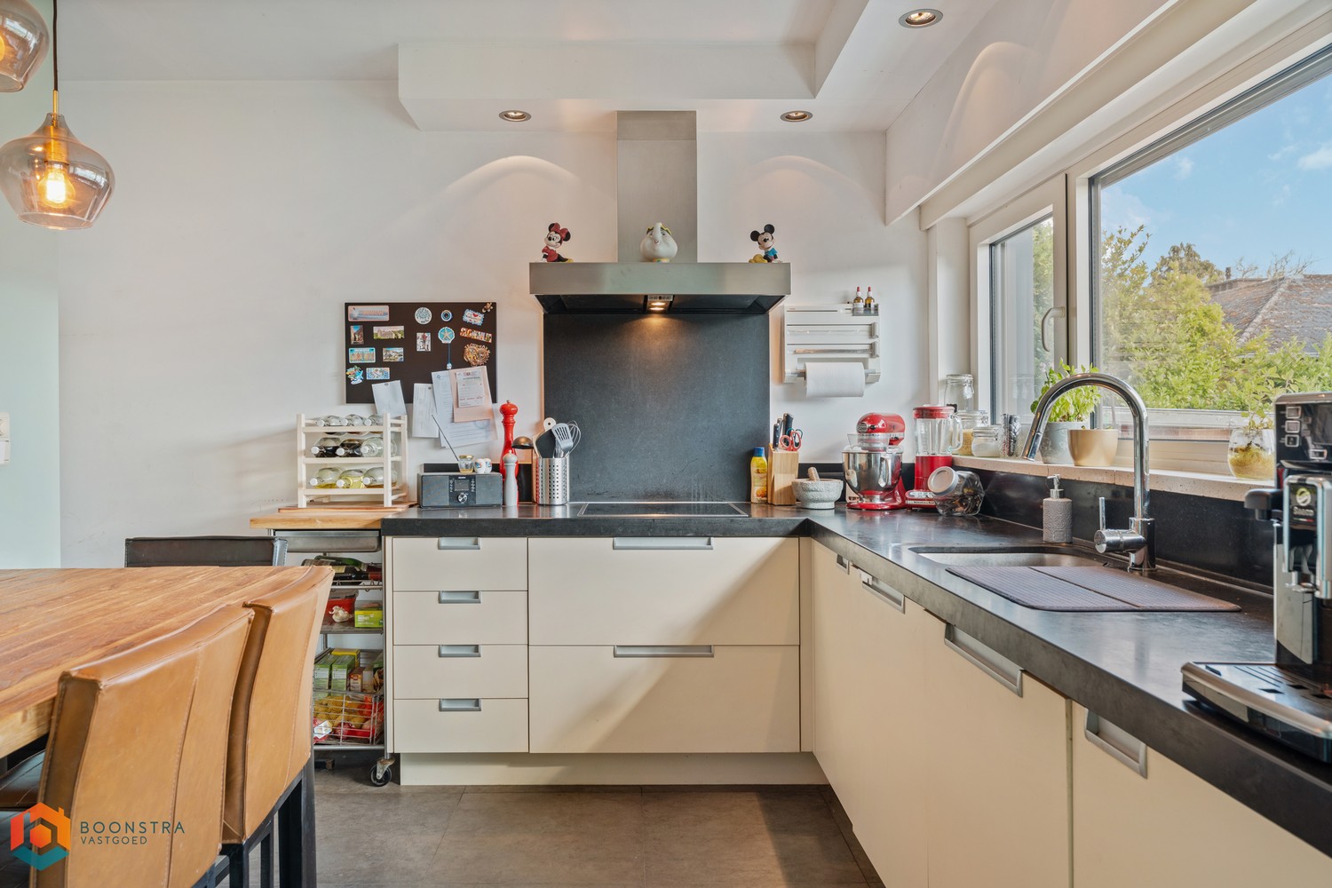 Zeer ruim magazijn van 1600 m² met woonst/bureel op een uitstekende locatie - foto 5