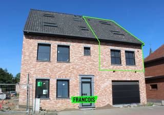Dit ruime en lichtrijke triplex appartement bevindt zich in het mooie Scheldewindeke (Oosterzele), op een rustige maar centrale locatie dichtbij...
