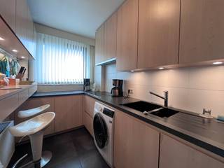 Appartement met terras en autostaanplaats! Dit zeer verzorgd en instapklaar hoek appartement is rustig gelegen, met een groen en rustgevend...