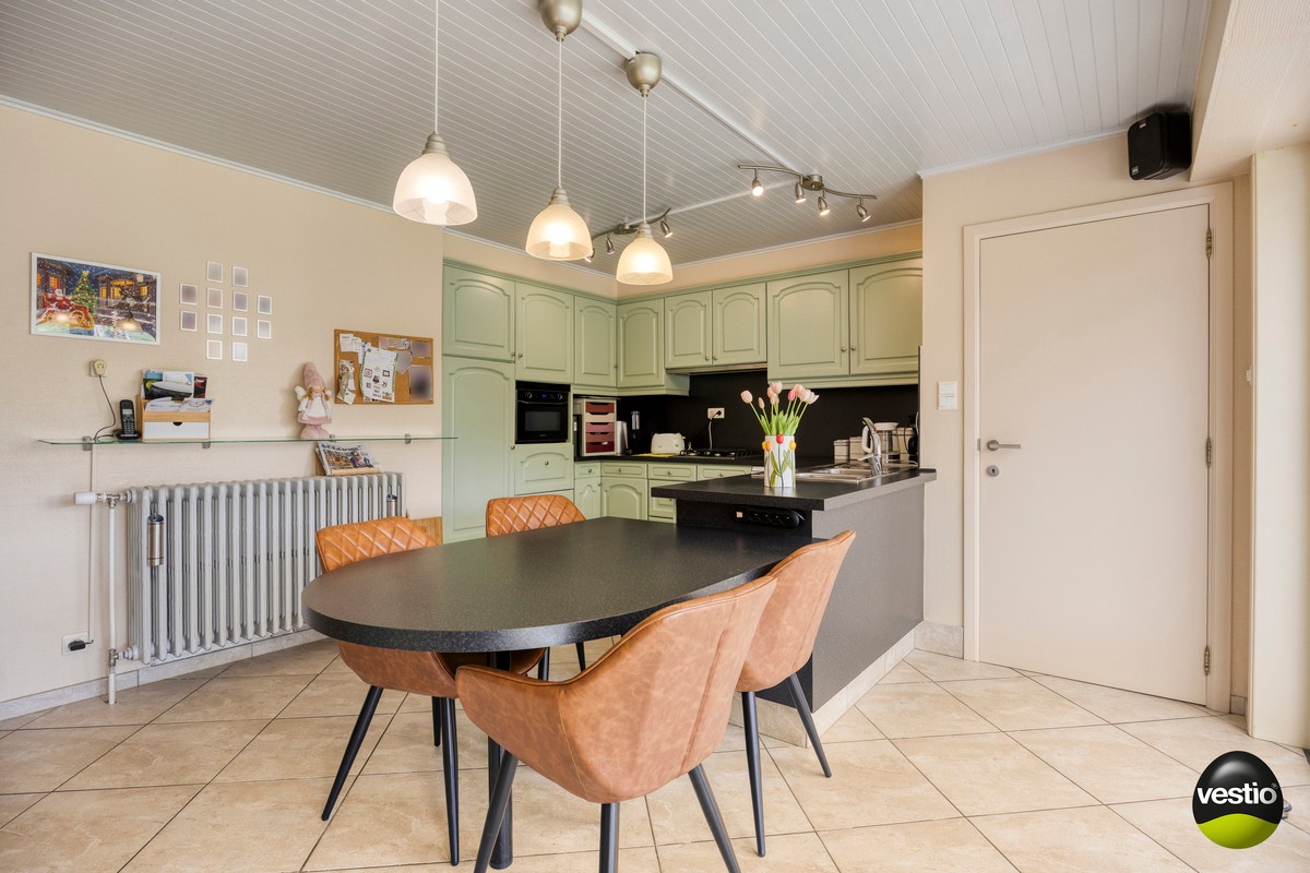 Gezinswoning met 3 slaapkamers, bureau en energiezuinige voorzieningen op toplocatie in Heusden-Zolder - foto 4