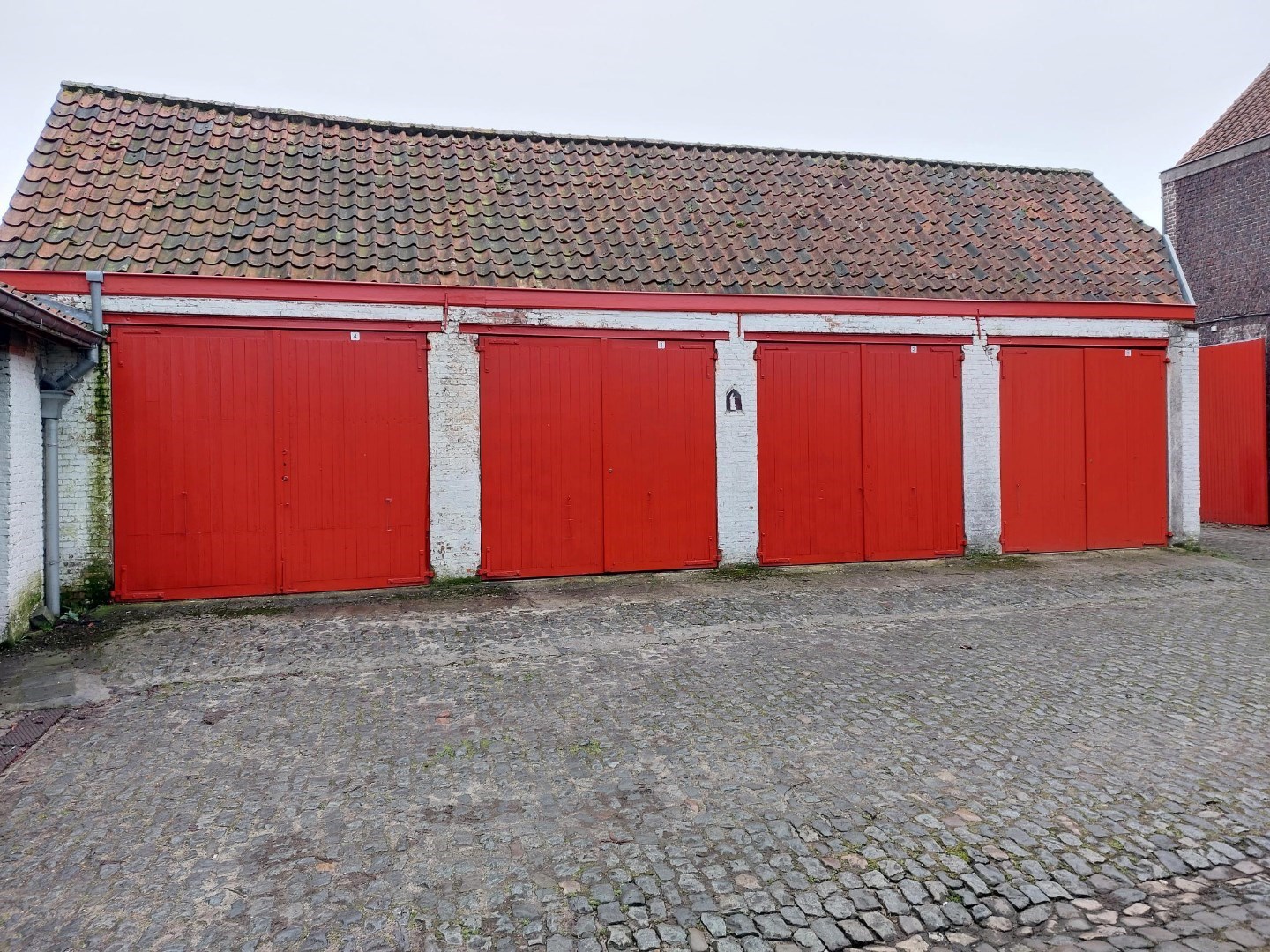 Garage for rent in Bruges - photo 2