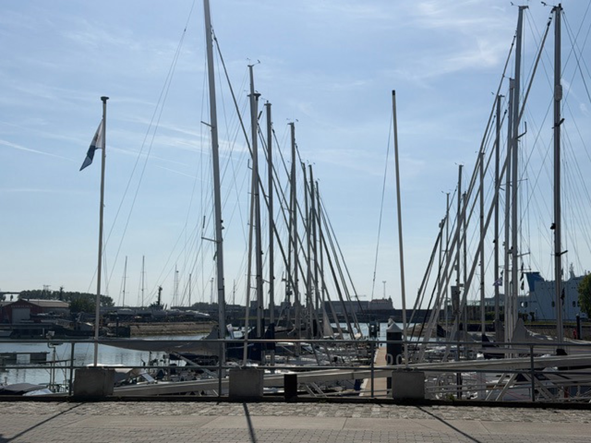 Bemeubeld appartement aan jachthaven met terrassen en garage - foto 5