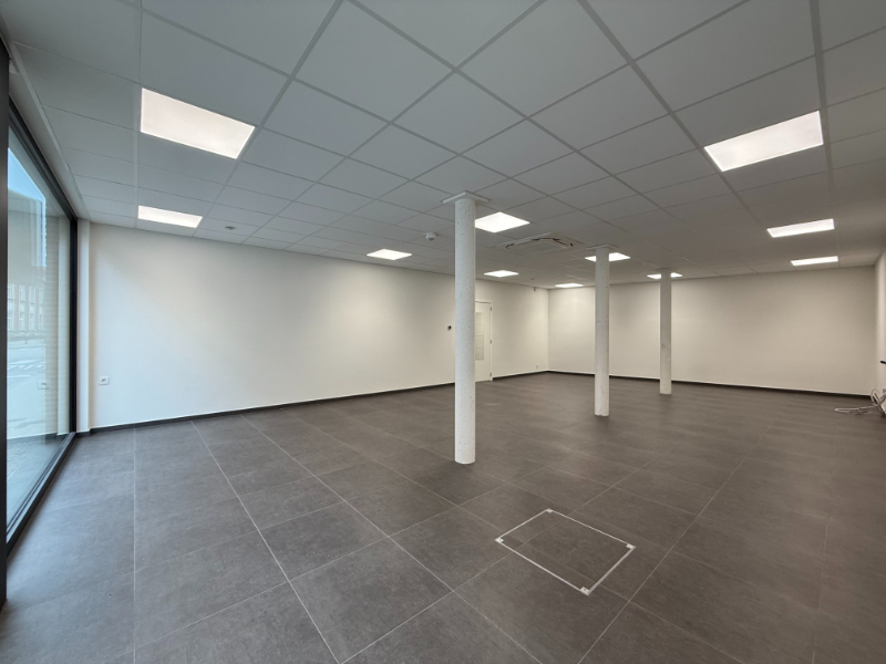 Recent en energiezuinig handelspand of kantoor in hartje Temse - photo 4