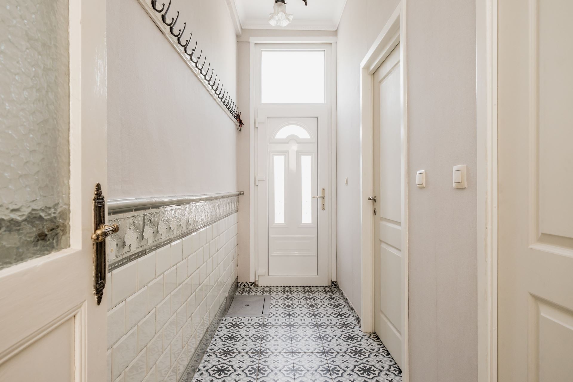Te regulariseren woning met 3 slpks en 3 badkamers. - foto 5
