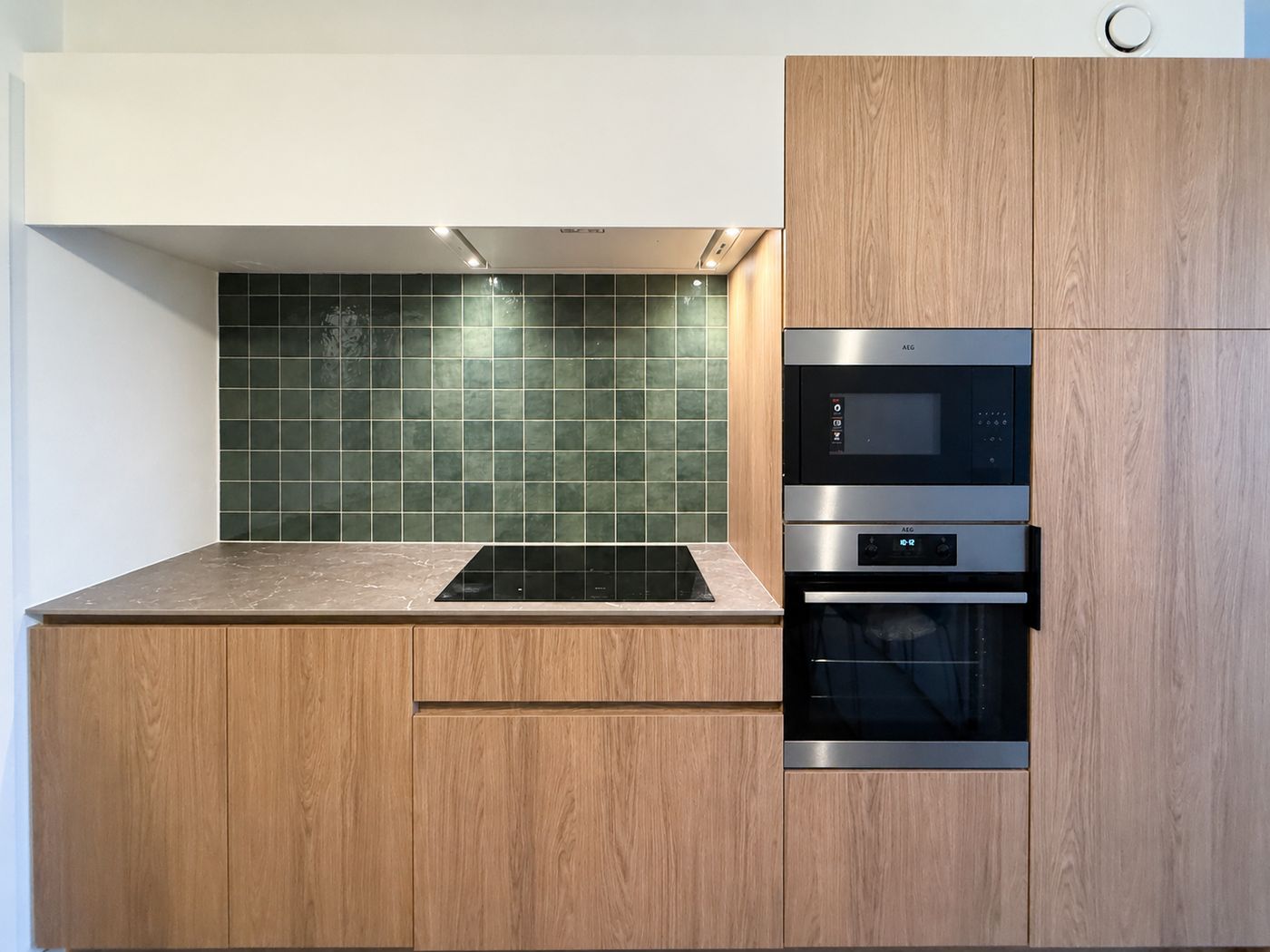 Ruim en modern 2-slaapkamerappartement in hartje Zedelgem - foto 3