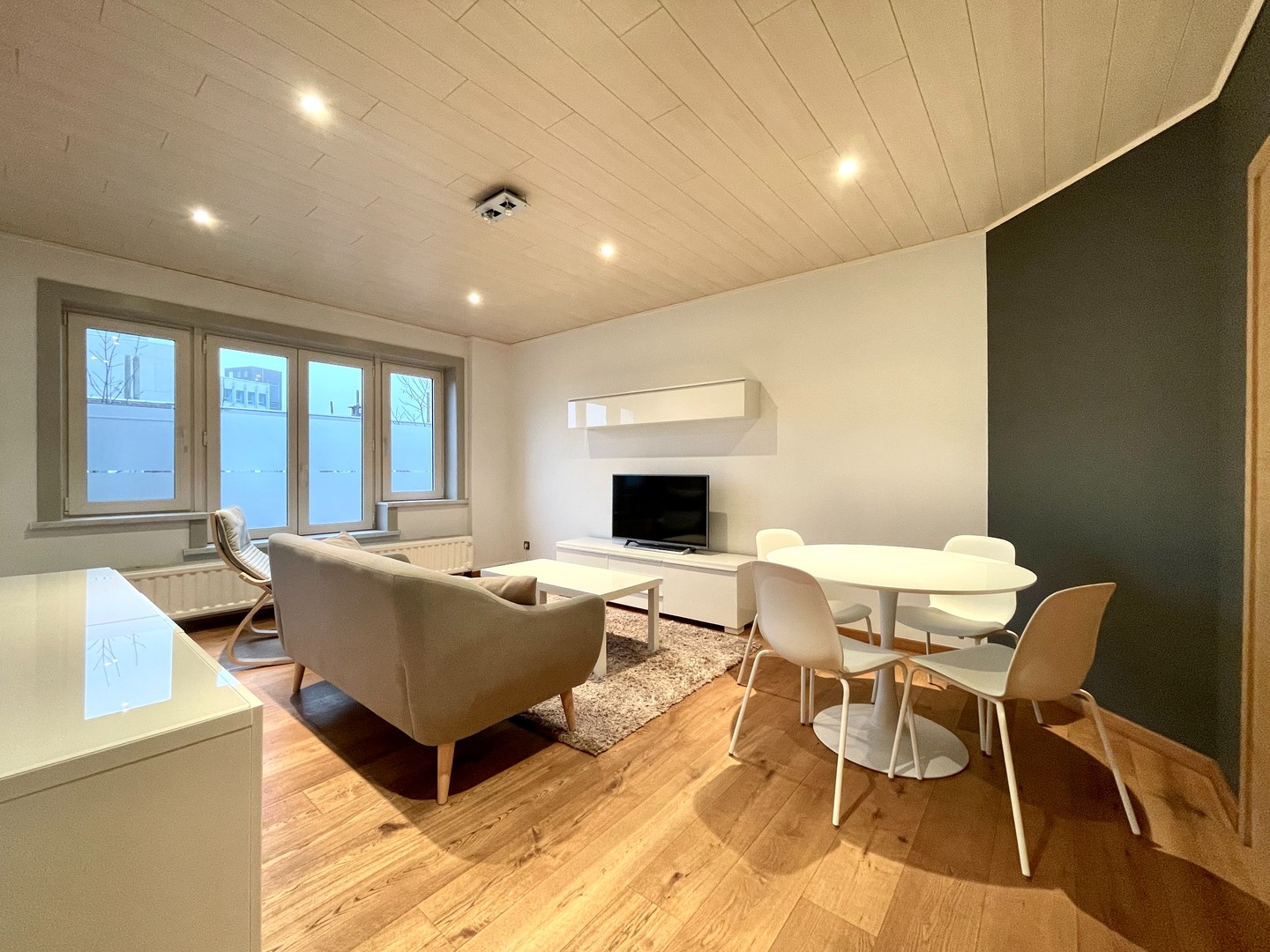 Gemeubeld appartement met 1-slpk, nabij St-Pieters Station! - foto 4