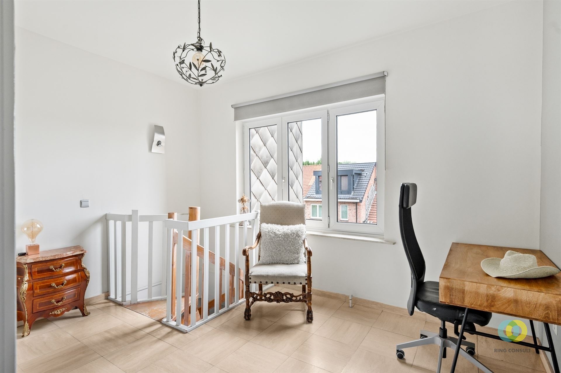 Commercial for sale in Brussels with 5 bedrooms - photo 5
