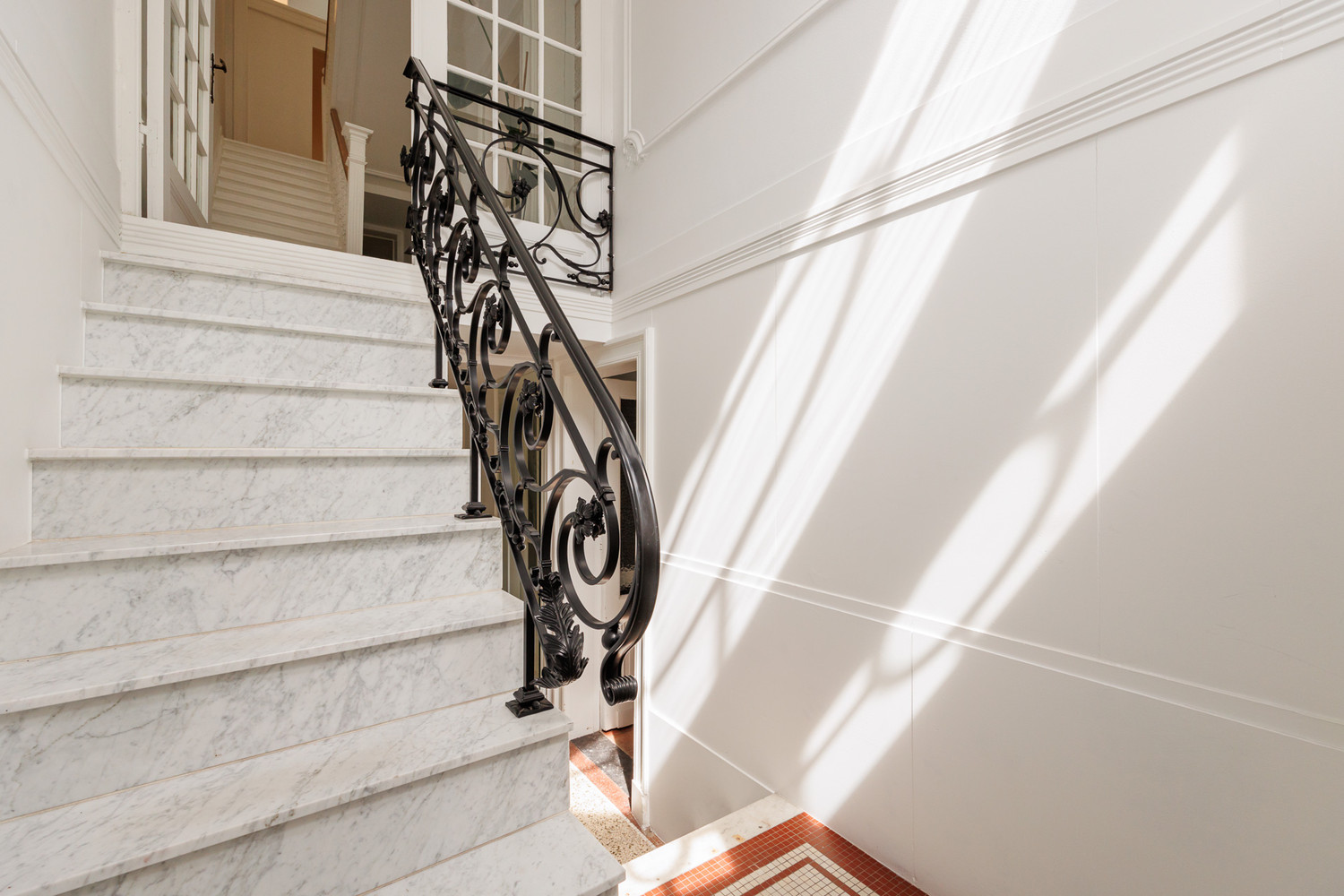 Instapklare en ruime herenwoning (362m²/EPC B) met zalige buitenruimtes op toplocatie te Antwerpen-Zuid: ideaal voor combi wonen/werken! - foto 5