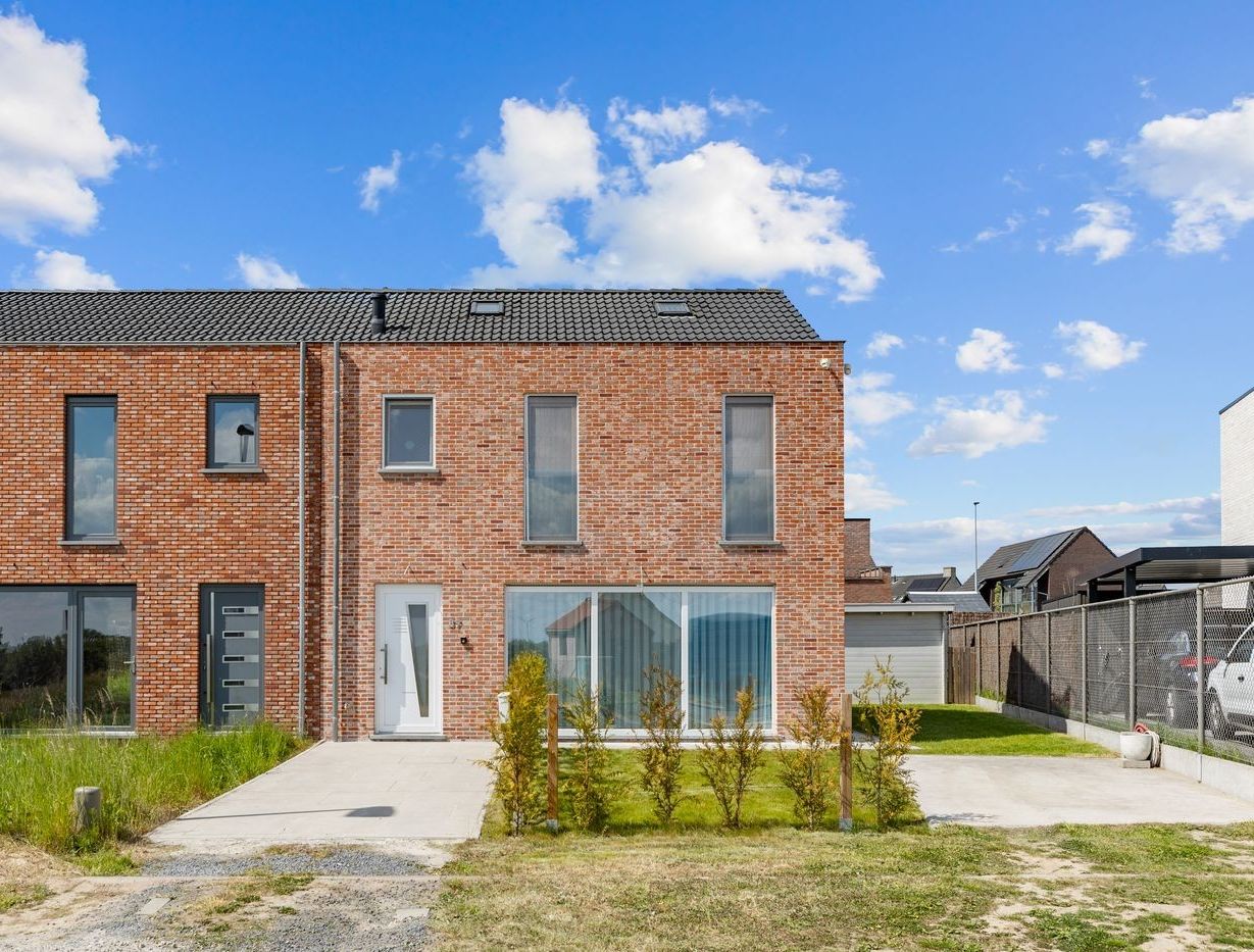 Energiezuinige woning met 4 slaapkamers in Rumbeke - foto 1