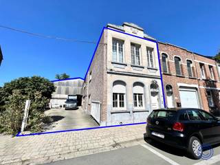 Informatie gebouw gemengd gebruikDit gebouw biedt een combinatie van een ruim magazijn en een comfortabele woning. Het magazijn van ca. 430 m² met...