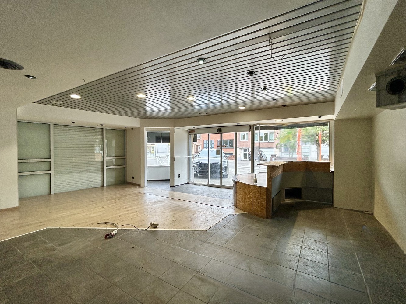 Handelspand met woonst – topvisibiliteit in Kessel-Lo! - foto 5