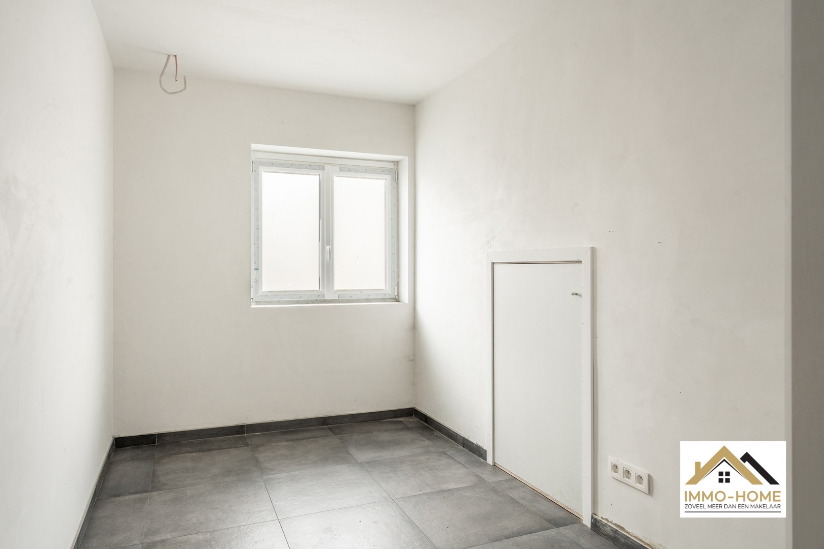 Nog drie af te werken woonunits en vier garages! - foto 5