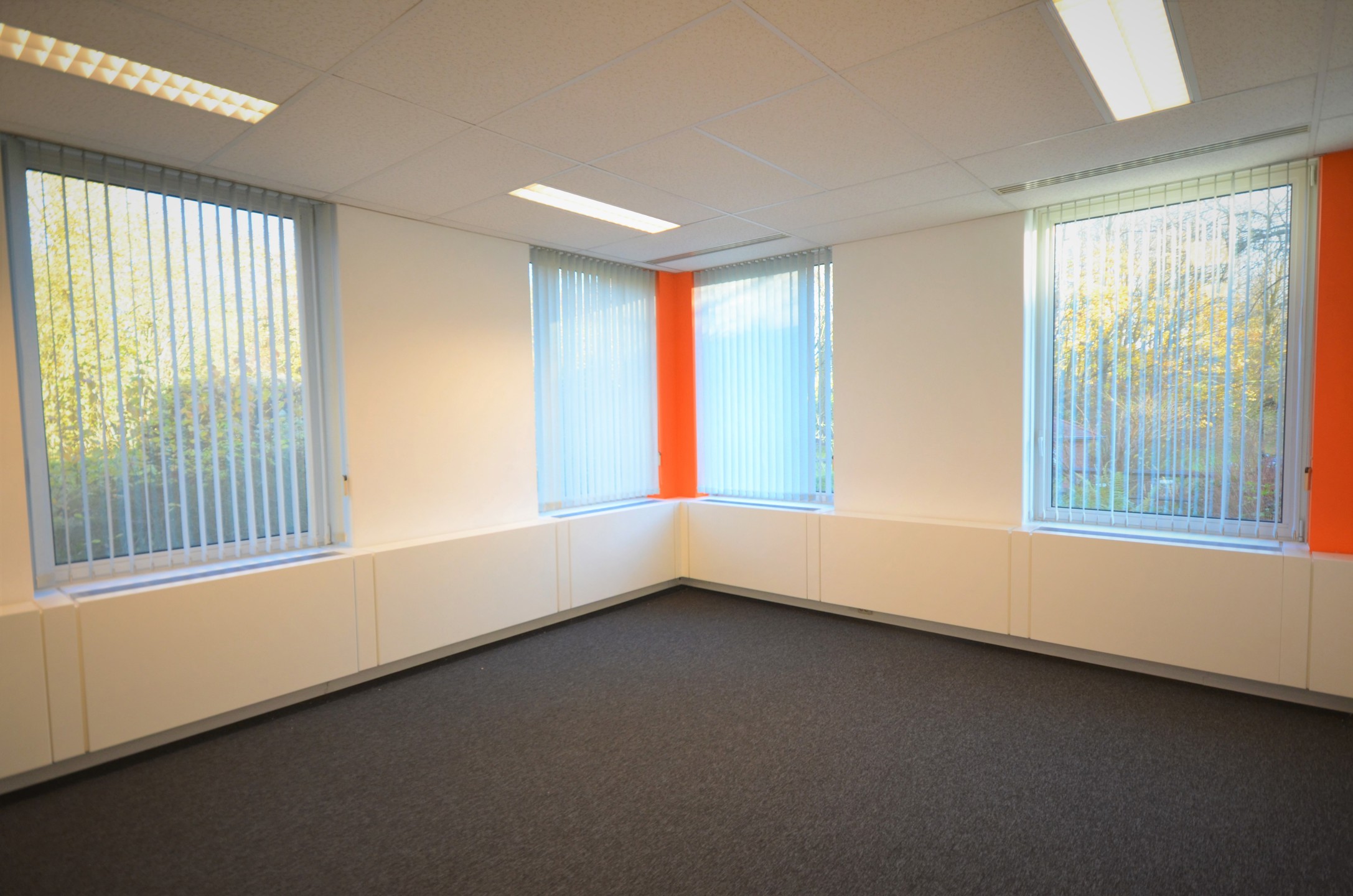 TE KOOP - Kantoorruimte op Waterloo Office Park K - foto 2