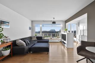 Dans le quartier calme et verdoyant de la Fruithoflaan, dans la résidence « Le Gerlache », nous trouvons cet appartement 1 chambre avec terrasse,...