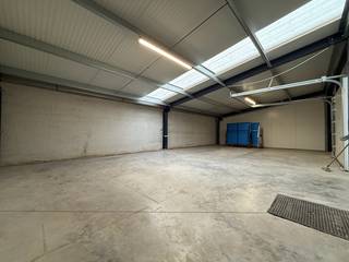 Commercial for rent in Oostkamp