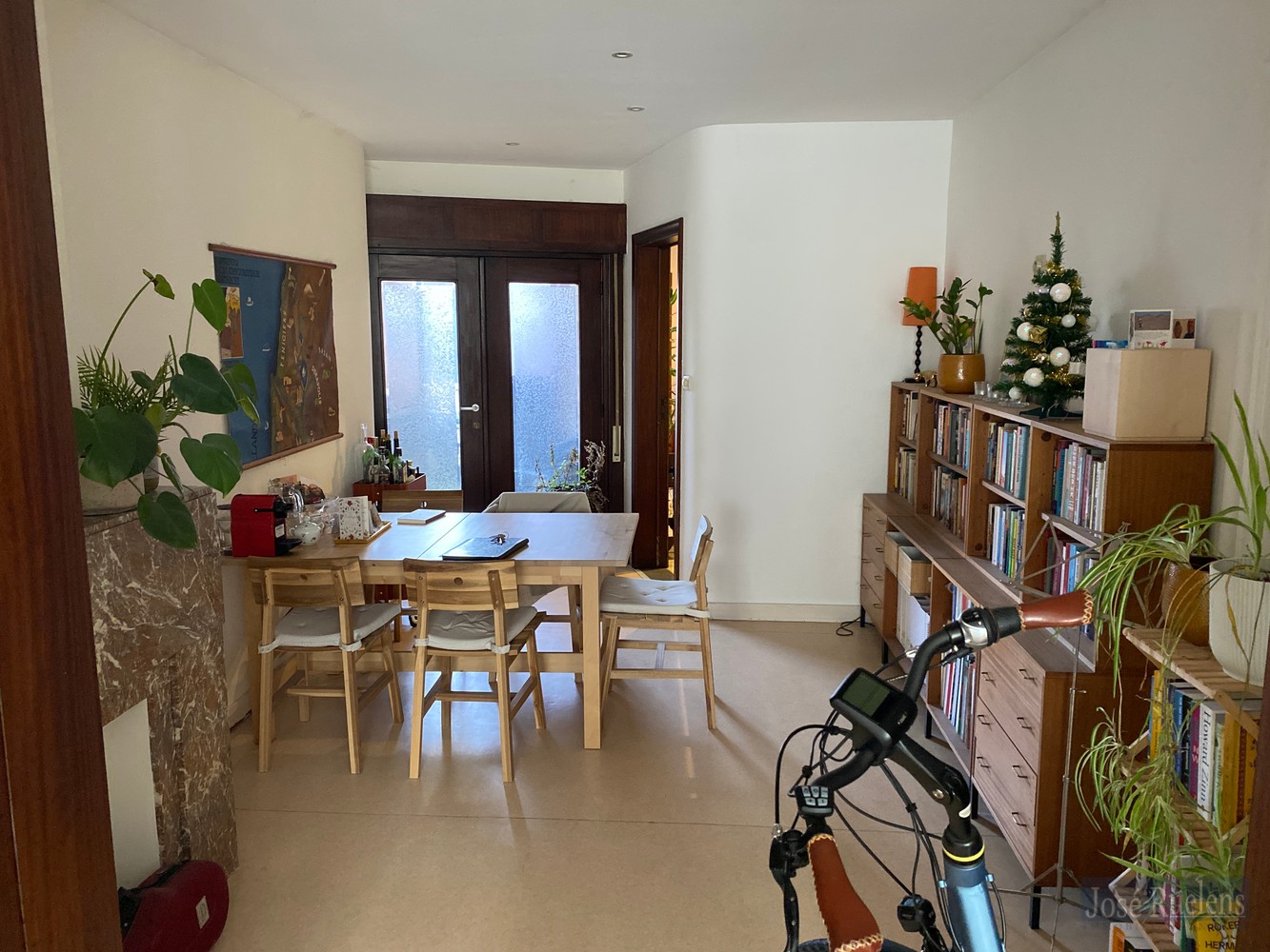 Woonhuis met woonmogelijkheden en buitenkoer - foto 3