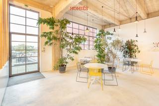 Maak kennis met deze prachtige exclusieve kantoorruimte van maar liefst 305 m2 in de voormalige Henkelfabriek. De site is gelegen in het centrum...