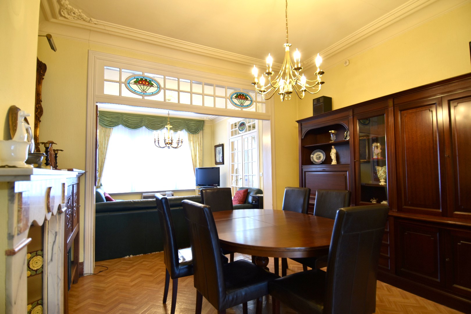 Sfeervolle gezinswoning met 4 slaapkamers, garage én tuin te koop in Kuurne-centrum - foto 3