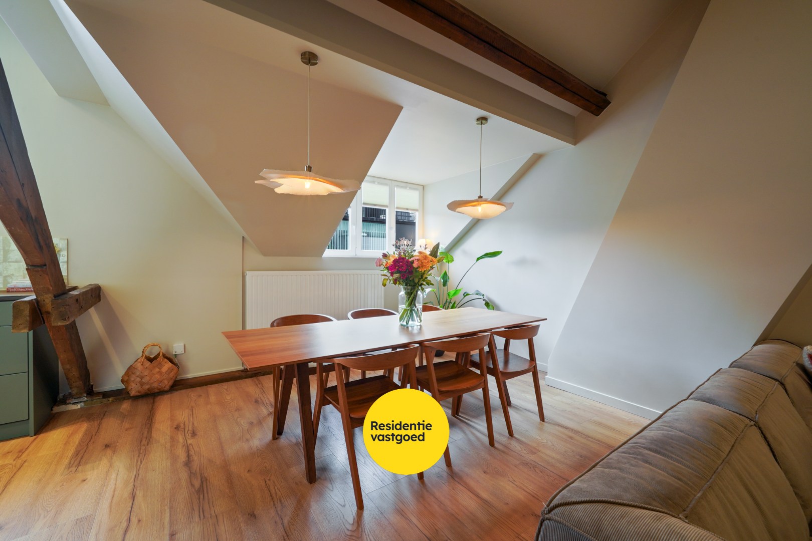 Stijlvol gerenoveerd appartement met karakter in het historisch centrum van Oostende - foto 3