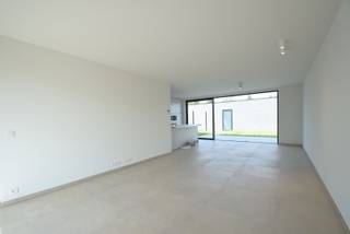 Residentieel wonen in het landelijke Jonkershove (deelgemeente van Houthulst) - nieuwbouwwoning met 3 slaapkamers en dubbele garage. Bent u op zoek...