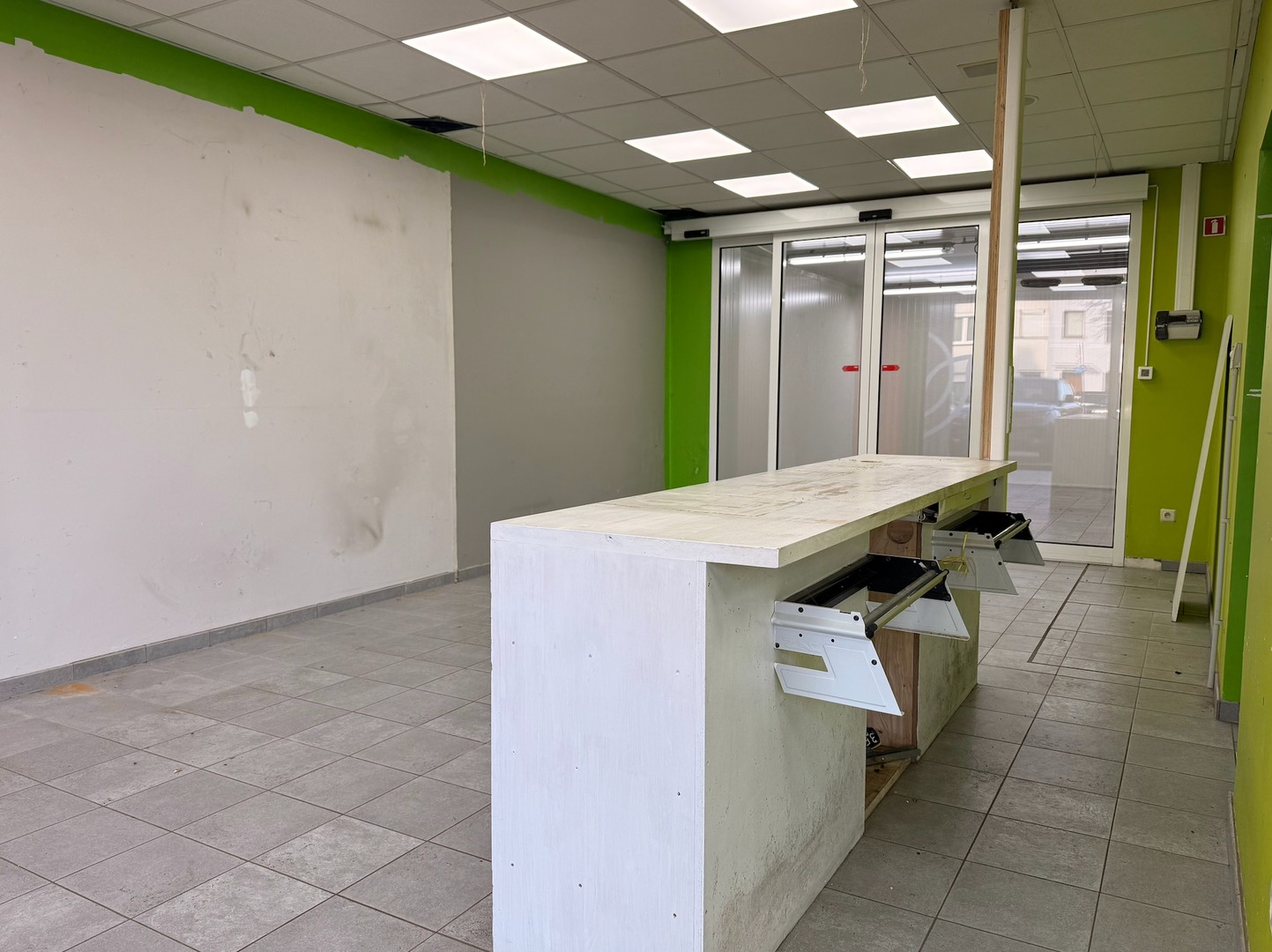 Handelspand met topligging in Bornem – eindeloze mogelijkheden! - foto 3