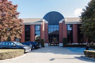 ANDERLECHT - Prachtige locatie in het Riverside Business Park in een unieke omgeving, op een steenworp afstand van de Ring en het openbaar...