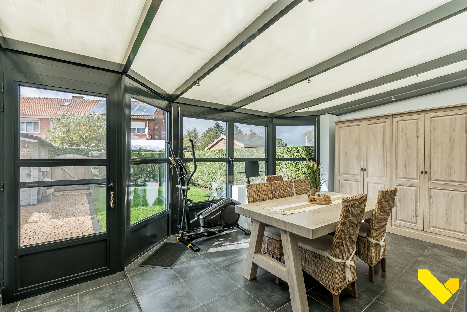 Instapklare, gerenoveerde gezinswoning met gezellige tuin - foto 5