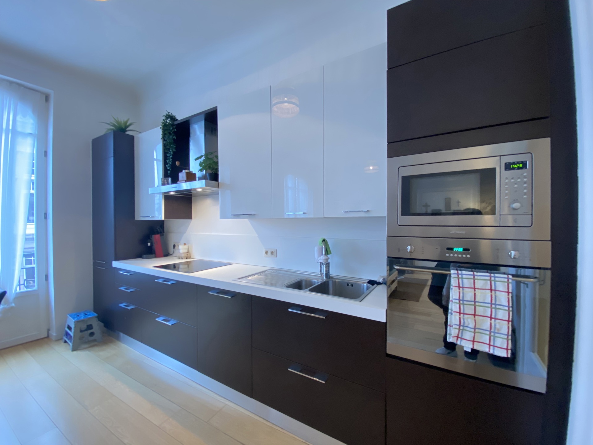 Mooi appartement met 2 slaapkamers op een ideale locatie! - foto 5
