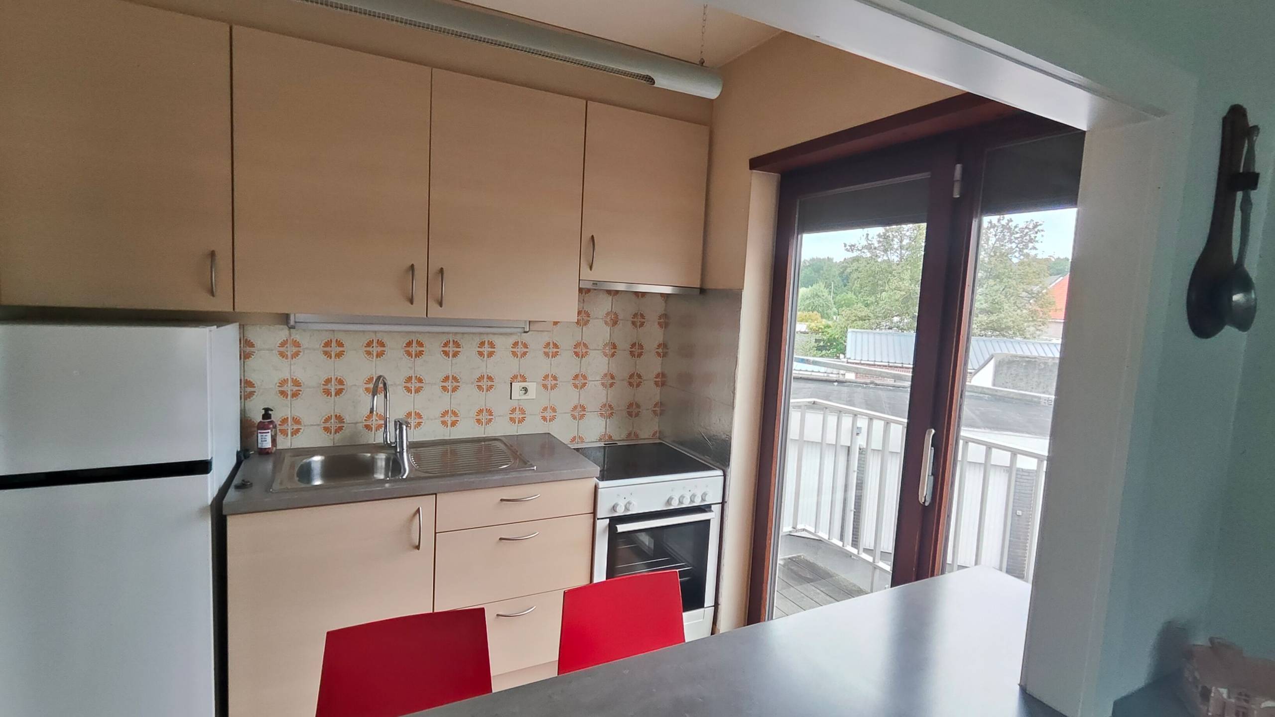 Zonnig gelegen appartement met 2 slaapkamers en garagebox te Oostkamp - foto 5