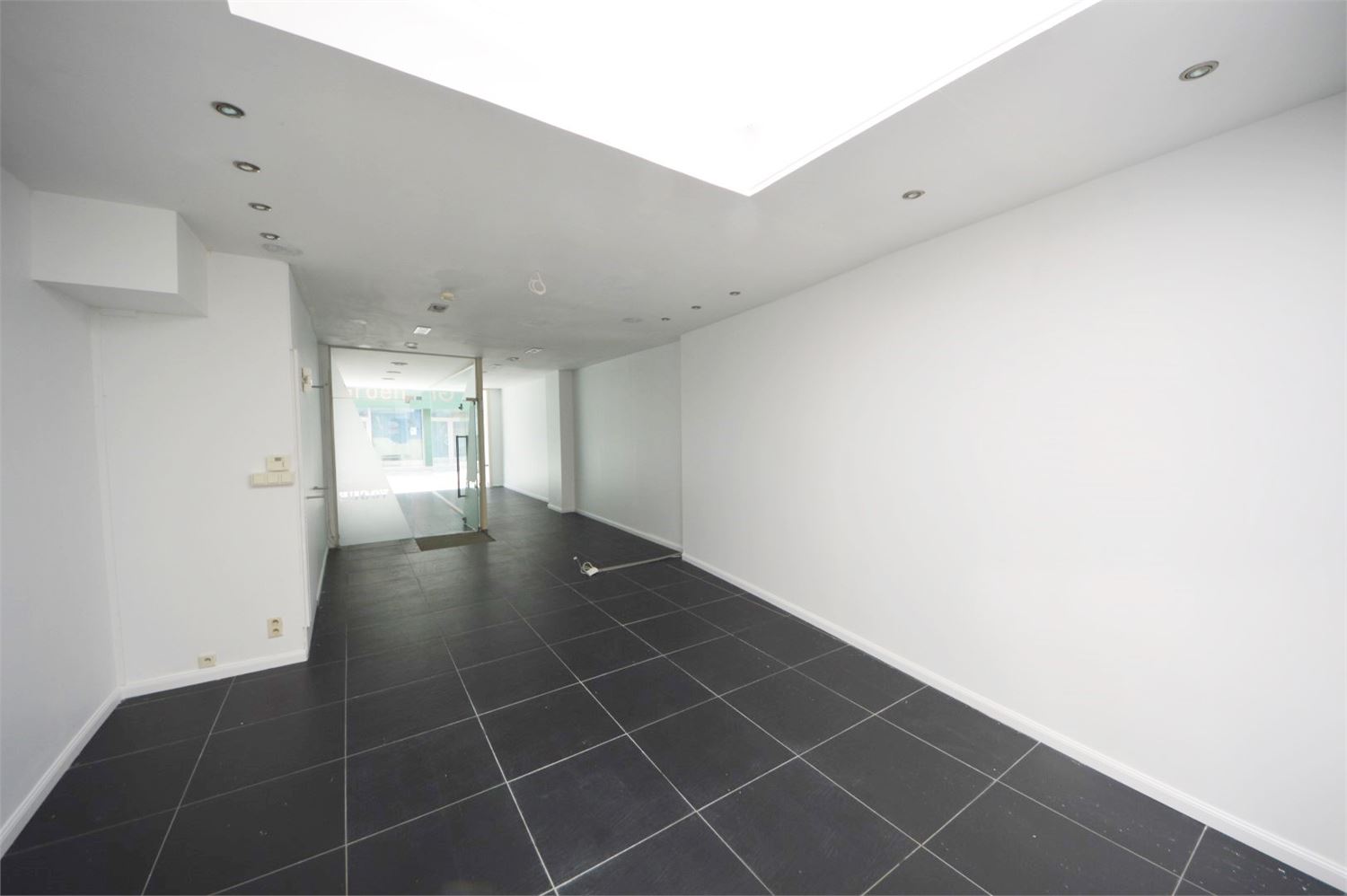 Commercial for rent in Aalst - photo 3