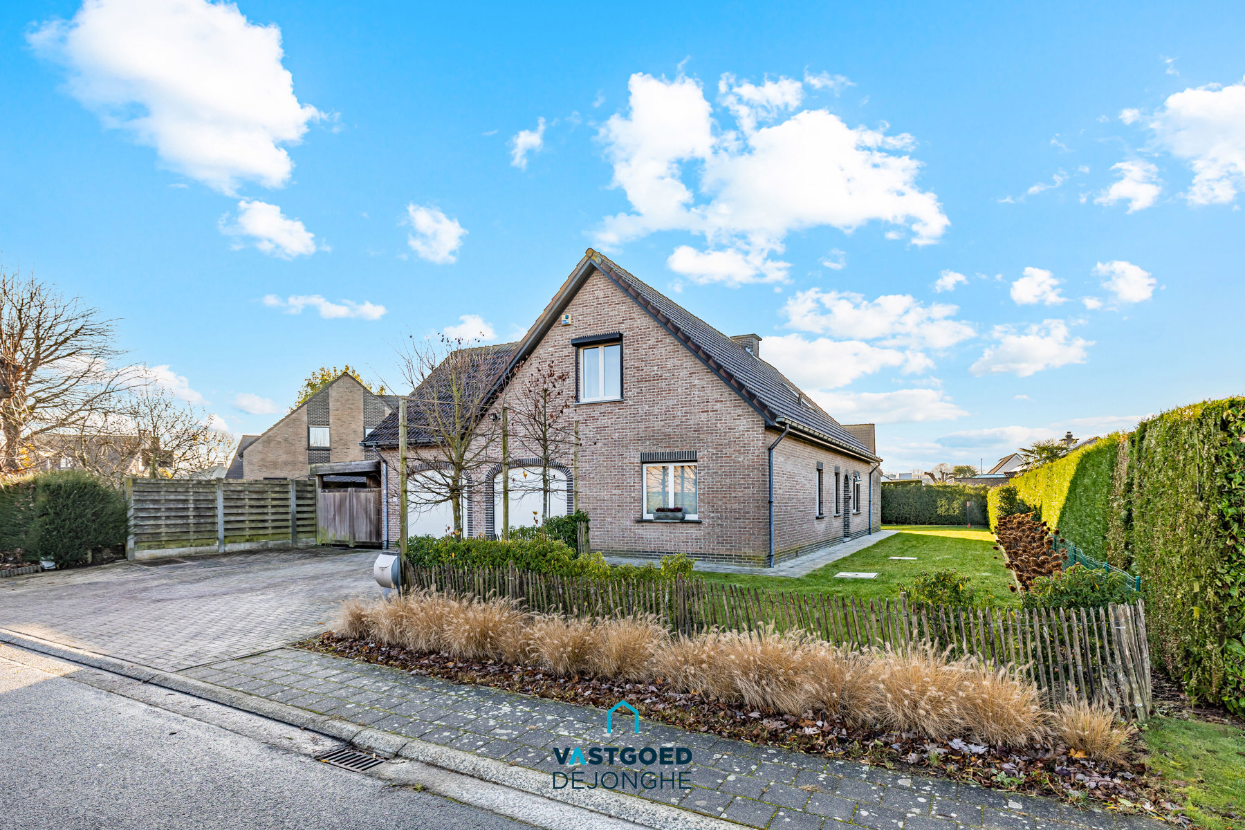 Zeer ruime open bebouwing in een rustige straat - foto 2