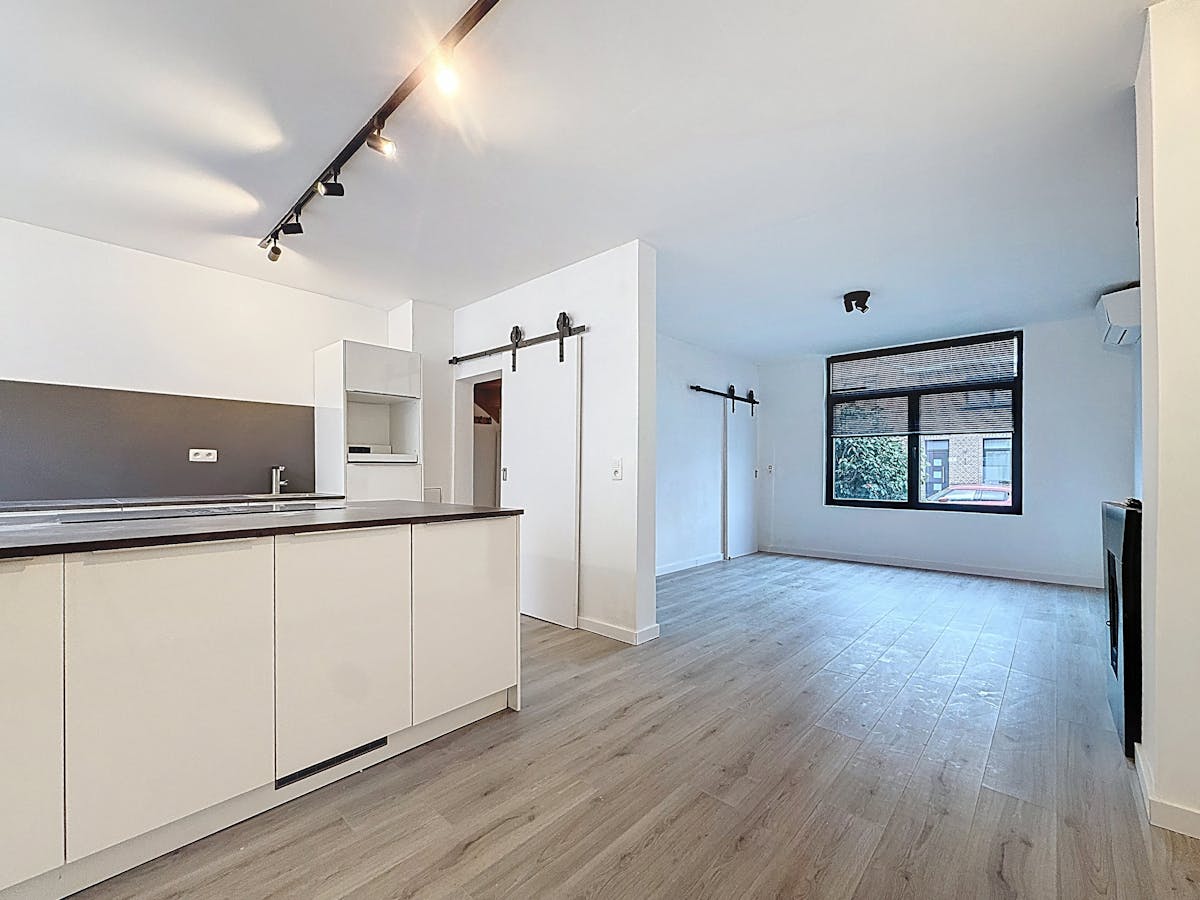 Gerenoveerde woning met twee slaapkamers te huur in Merksem - foto 5