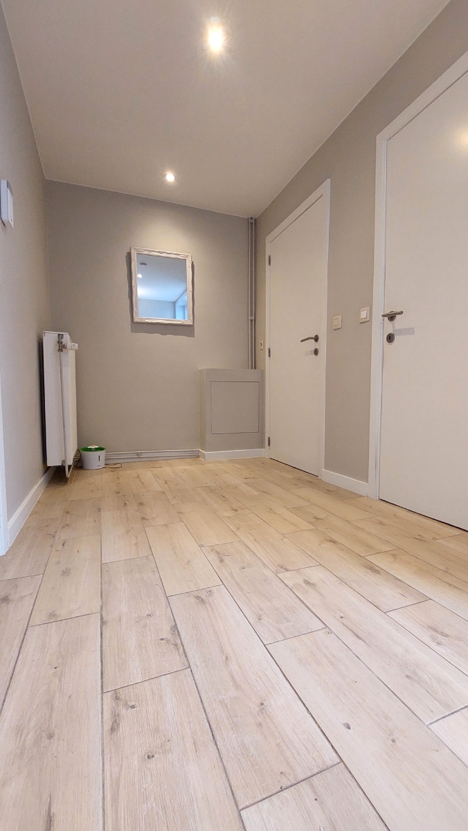 Instapklaar en uitzonderlijk ruim duplex appartement met 3 kamers, zolder en garage te Bredene (208 m²) - foto 3