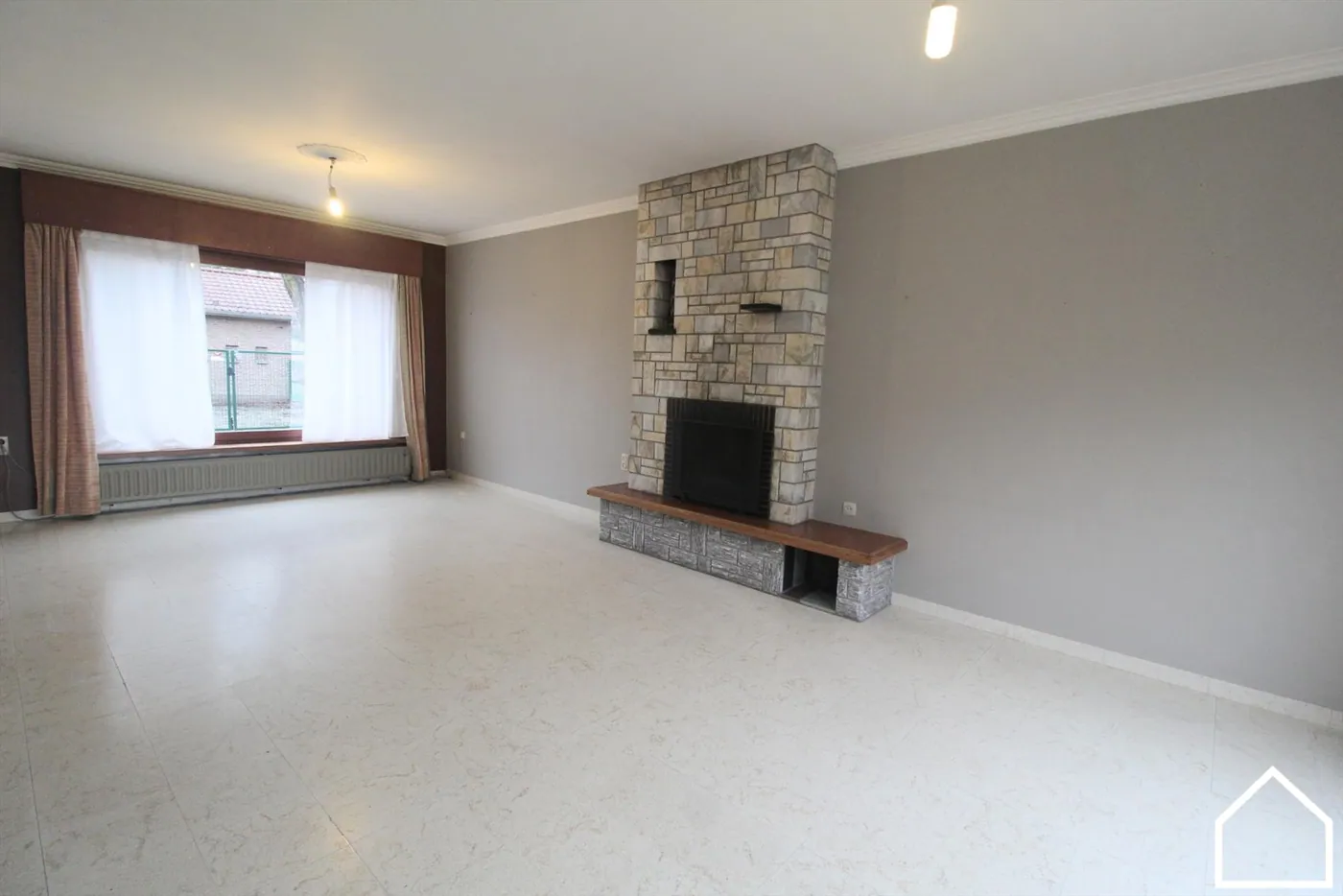 WONING MET 3 SLAAPKAMERS,TUIN EN GARAGE IN IEPER - foto 5