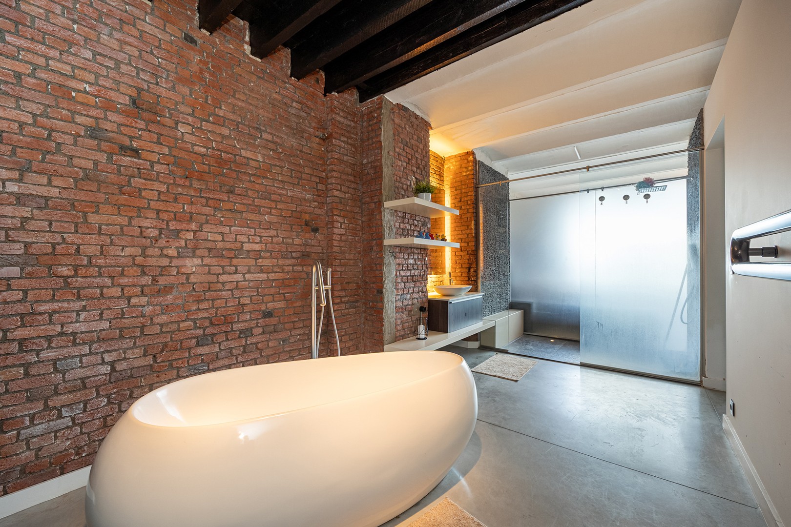 GEMEUBELDE LOFT MET TERRAS - foto 5