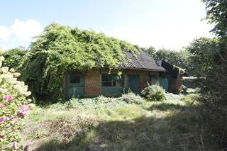 In het hart van Elversele vind je dit perceel dat de perfecte basis vormt voor het realiseren van jouw droomwoning.Het perceel biedt de mogelijkheid...