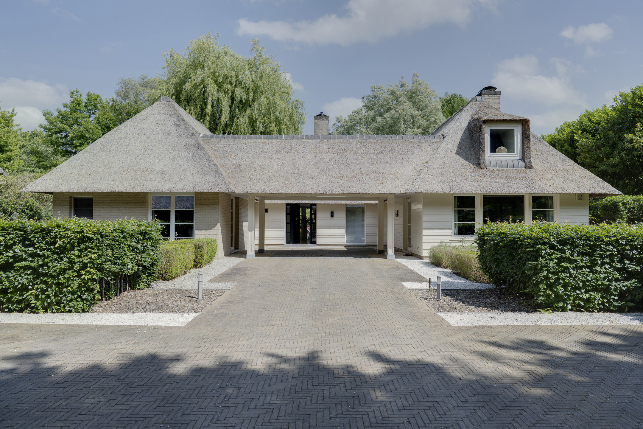 Unieke villa – Exclusief Wonen in Privacy en Luxe   - foto 3