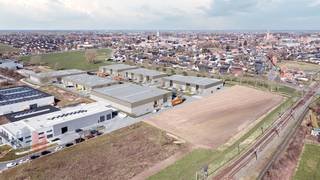 Bedrijfsgebouw op maat van 827 m² in combinatie met 207 m² kantoorruimte te koop.Op de nieuwe industriële ontwikkeling 'THEA' worden 8 loten...